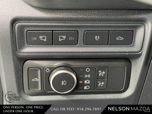 Used 2021 Ford F150 Lariat w/ Equipment Group 502A High image 31