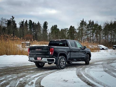 New 2026 GMC Sierra 1500 SLE w/ X31 Off-Road Package image 4