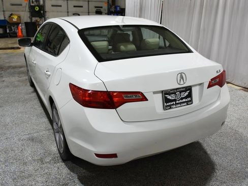 Used 2013 Acura ILX w/ Premium Package image 4