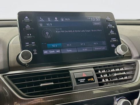 Used 2018 Honda Accord Sport image 20