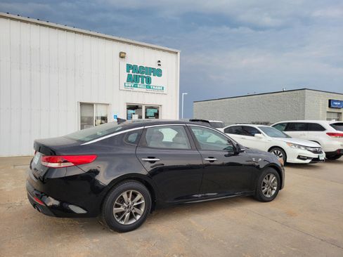Used 2016 Kia Optima LX FWD image 7