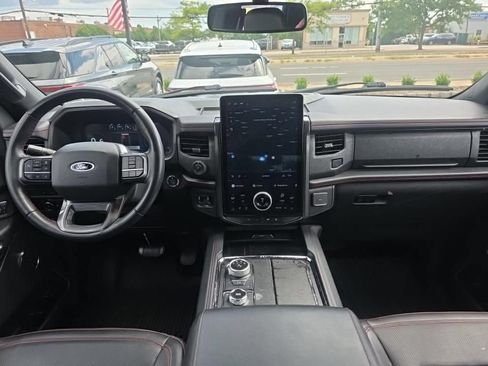 Used 2023 Ford Expedition Max Limited AWD/4WD image 6
