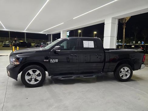 Used 2019 RAM 1500 Big Horn AWD/4WD image 3