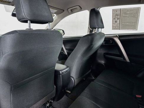 Used 2017 Toyota RAV4 LE FWD image 33