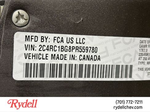 Used 2023 Chrysler Pacifica Touring-L image 23