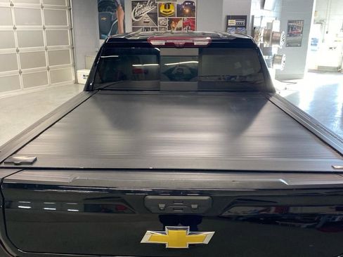 Used 2023 Chevrolet Silverado 1500 High Country w/ High Country Premium Package image 7