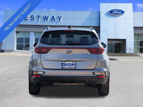 Used 2022 Kia Sportage EX image 5