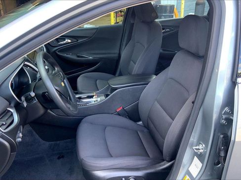 Used 2024 Chevrolet Malibu LT image 25