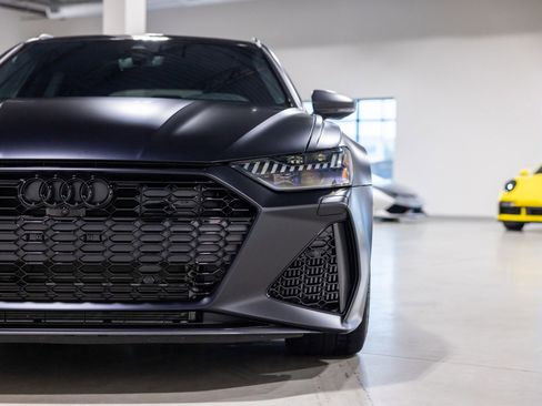 Used 2025 Audi RS 6 performance image 21