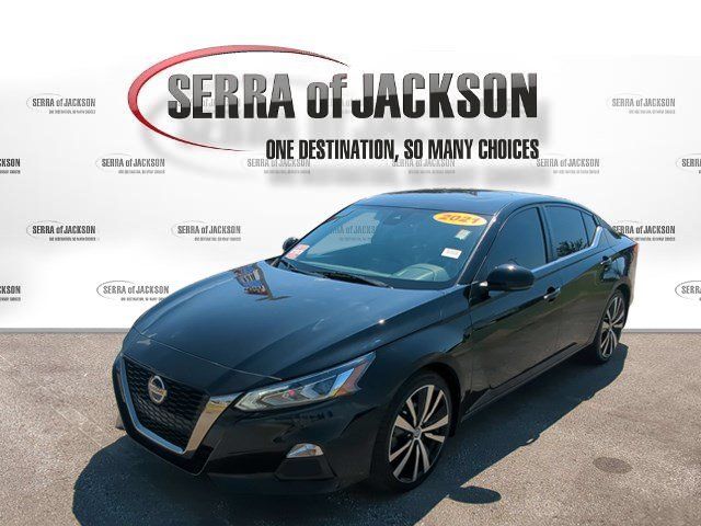 Used 2021 Nissan Altima 2.5 SR w/ SR Premium Package FWD image 4