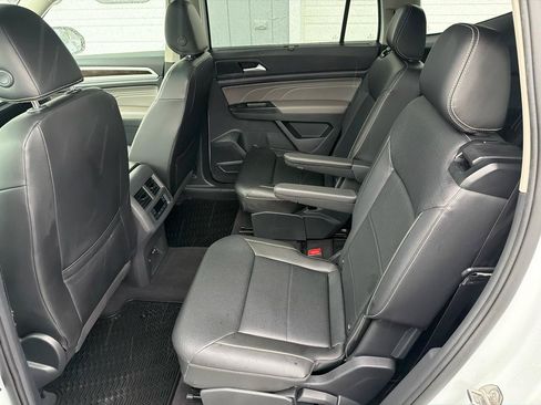 Used 2021 Volkswagen Atlas SE w/ Panoramic Sunroof Package AWD/4WD image 10
