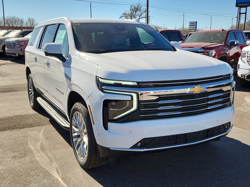 New 2026 Chevrolet Suburban LT w/ Comfort Package image 6