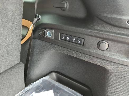 New 2026 Jeep Grand Cherokee L Summit w/ Advanced Protech Group IV image 36