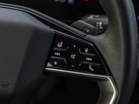 Used 2025 Audi Q6 e-tron Premium w/ Convenience Package image 19