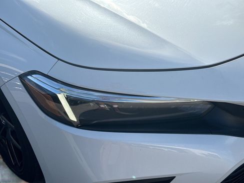 Used 2024 Honda Civic Sport image 32