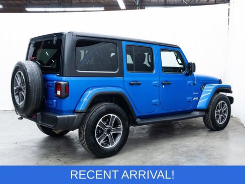 Used 2023 Jeep Wrangler Sahara image 6