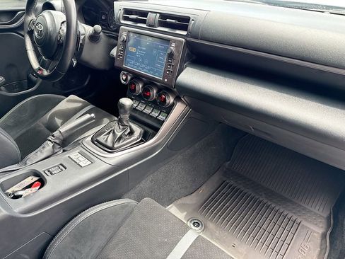 Used 2024 Toyota GR86 Premium RWD image 26