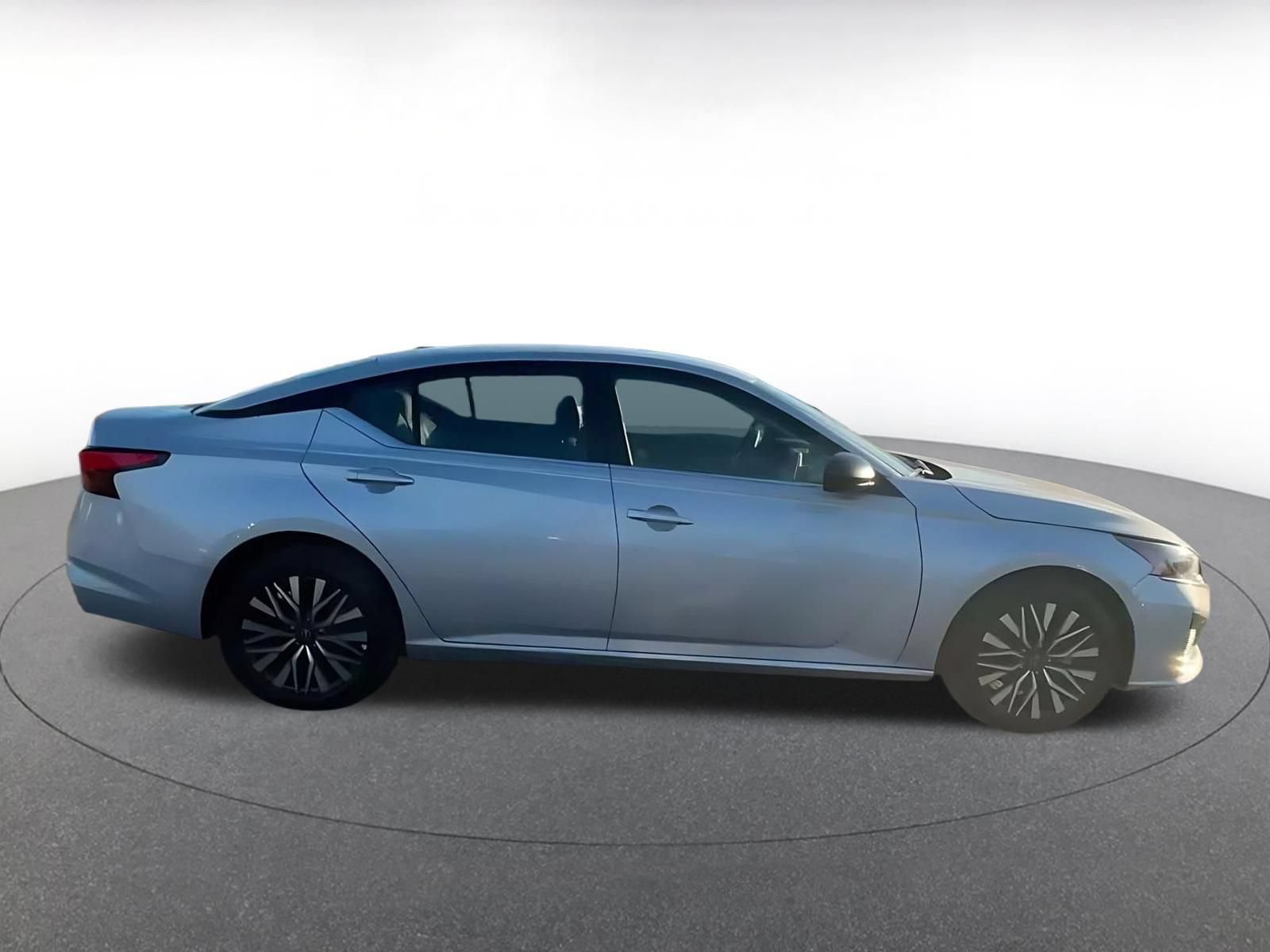 Used 2026 Nissan Altima 2.5 SV FWD image 7