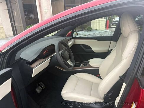 Used 2024 Tesla Model X AWD/4WD image 22