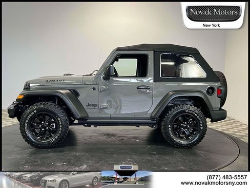 Used 2022 Jeep Wrangler Willys image 5