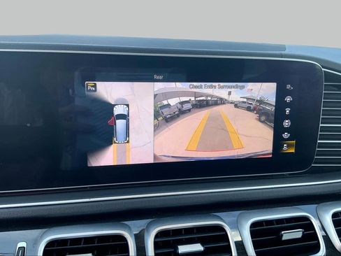 Used 2020 Mercedes-Benz GLS 450 4MATIC image 26