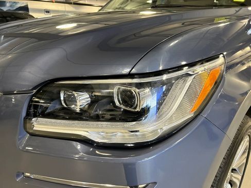 Certified 2023 Lincoln Navigator L Reserve AWD/4WD image 7