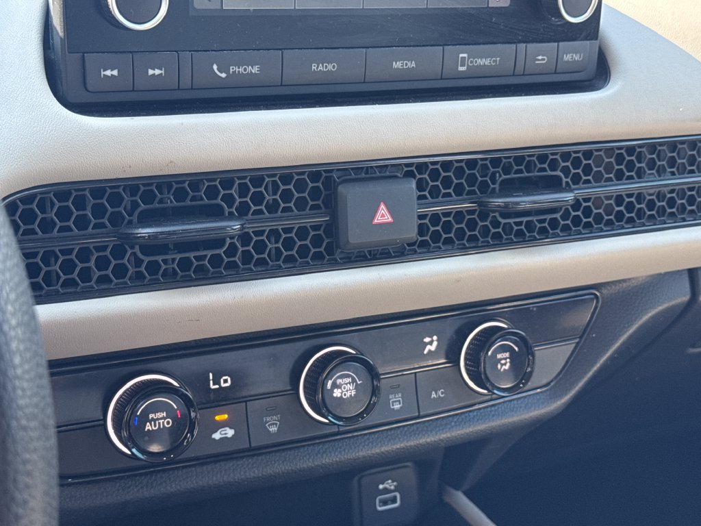 Used 2025 Honda HR-V LX image 21
