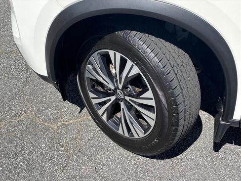 Used 2023 Nissan Rogue SV image 27