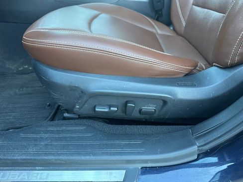 Used 2018 Subaru Outback 3.6R Touring w/ Popular Package #3 image 13