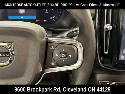 New 2026 Volvo XC40 B5 Core w/ Protection Package Premier image 18