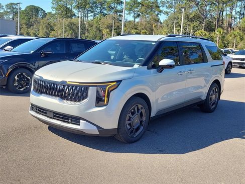 New 2026 Kia Carnival EX image 3