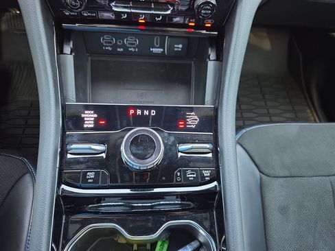 Used 2022 Jeep Grand Cherokee Trailhawk w/ Luxury Tech Group III AWD/4WD image 29
