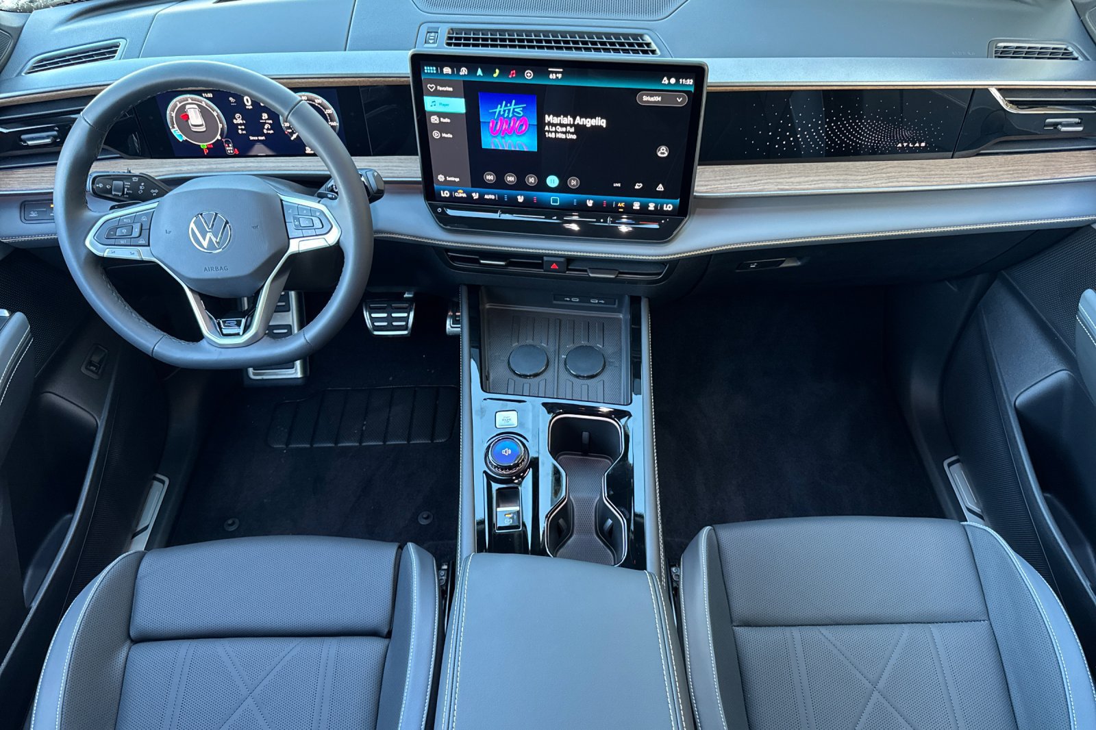 New 2027 Volkswagen Atlas SEL R-Line AWD/4WD image 13