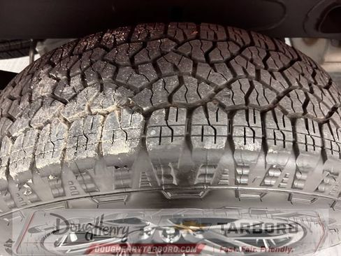 Used 2025 Chevrolet Silverado 1500 Custom w/ Turbomax Blackout Package AWD/4WD image 17