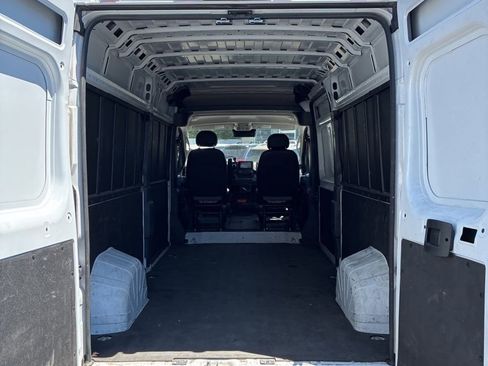 Used 2023 RAM ProMaster 2500 FWD image 11