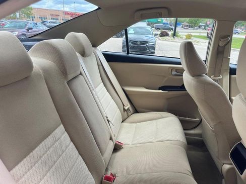 Used 2017 Toyota Camry LE FWD image 13