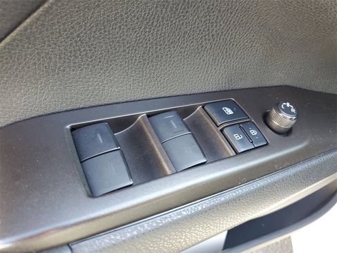 Used 2022 Toyota Camry SE image 20