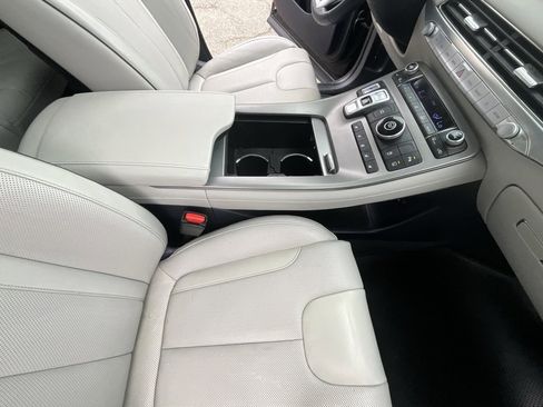 Used 2022 Hyundai Palisade Calligraphy image 34