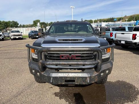 Used 2019 GMC Sierra 3500 SLE w/ SLE Preferred Package AWD/4WD image 2
