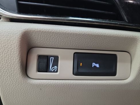 Used 2017 Cadillac ATS Luxury image 32