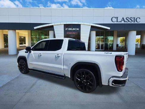 Used 2022 GMC Sierra 1500 Elevation w/ Elevation Premium Package AWD/4WD image 6