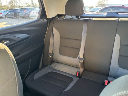 Used 2025 Chevrolet TrailBlazer LT image 38