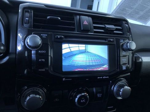 Used 2017 Toyota 4Runner TRD Off-Road Premium image 30