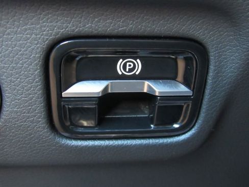 Used 2023 Mercedes-Benz EQS 580 4MATIC image 41