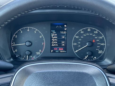 Certified 2024 Toyota Corolla SE w/ SE Premium Package image 22