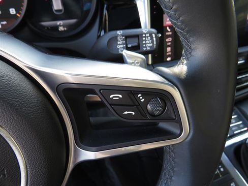 Used 2019 Porsche Macan image 11