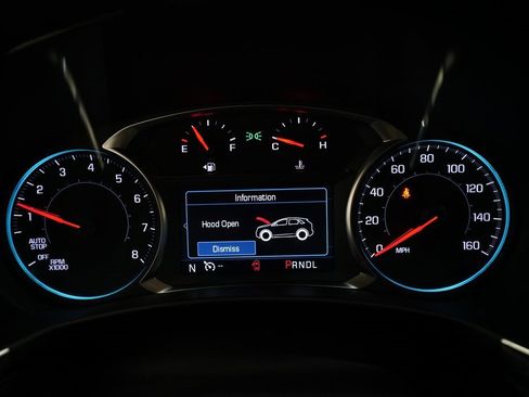 Used 2024 Chevrolet Equinox LT image 2