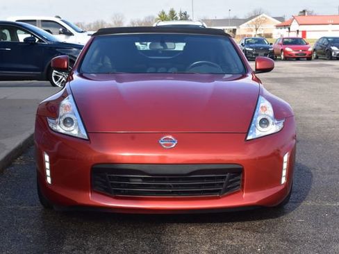 Used 2016 Nissan 370Z Roadster RWD image 12