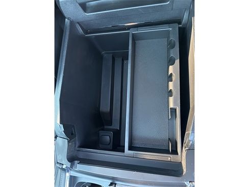 Used 2021 Ford Expedition Limited image 26