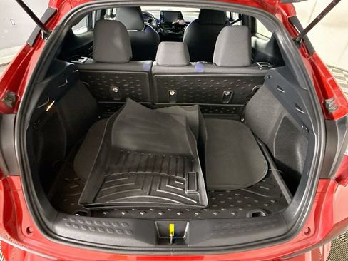 Certified 2021 Toyota C-HR XLE FWD image 26